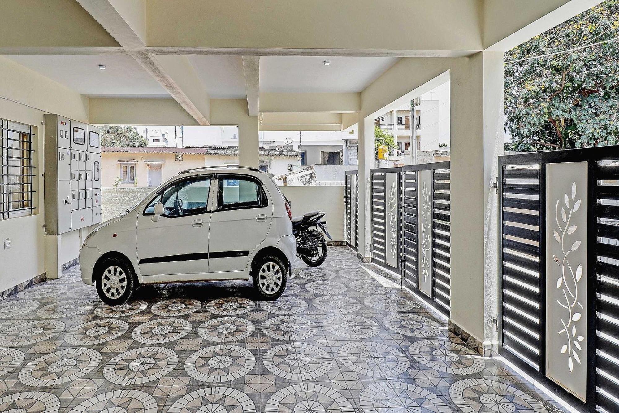 Oyo Flagship 81483 Manyatha Inn Service Apartment Bangalore Extérieur photo