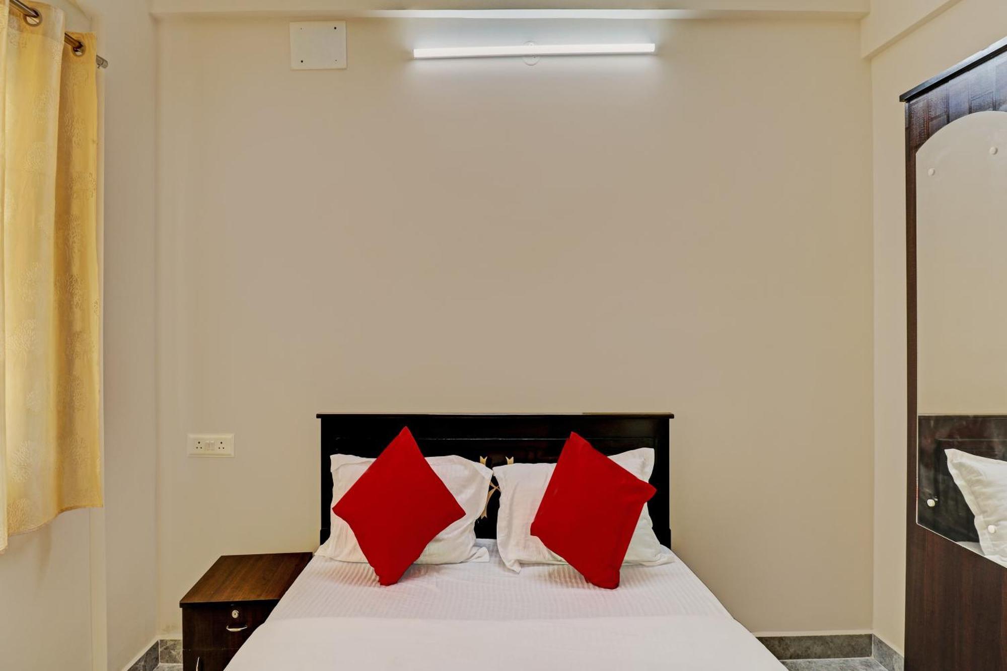 Oyo Flagship 81483 Manyatha Inn Service Apartment Bangalore Extérieur photo